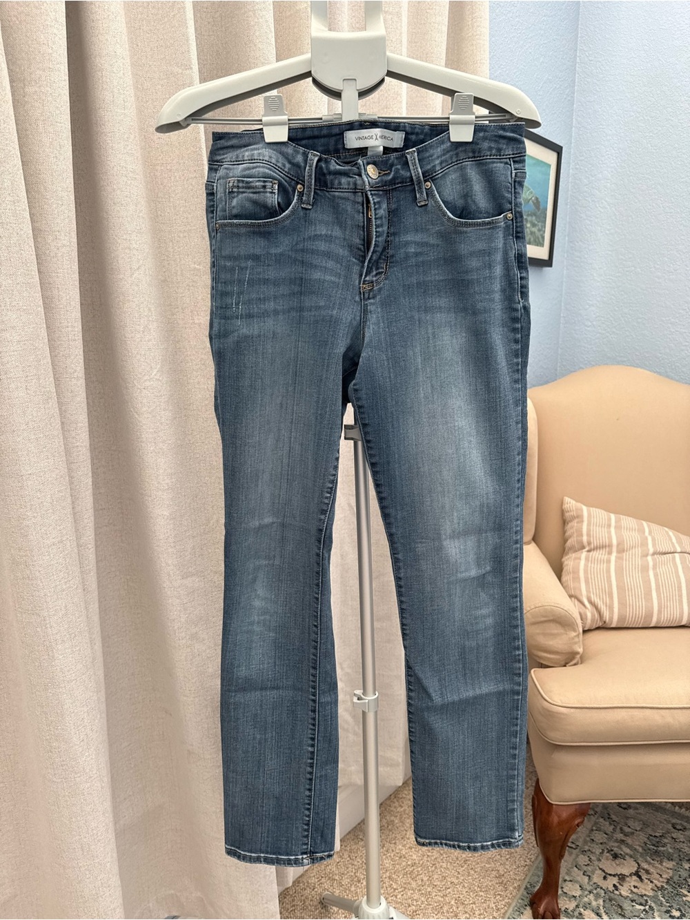 Vintage America Straight Leg Jeans in Medium Blue Wash
